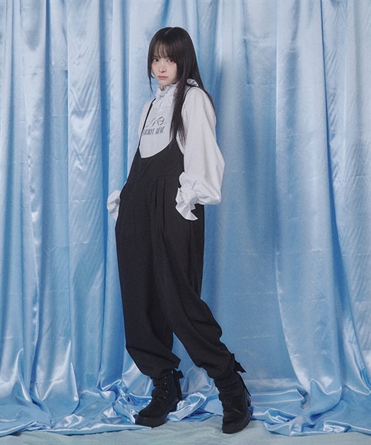 ピンストライプサロペットパンツ|allureville OFFICIAL SITE