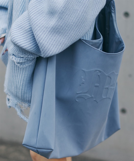 ason ロゴ ショルダーバッグ グレー 日本限定】EXECUTIVE スクエアショルダーバッグ(ライトグレー