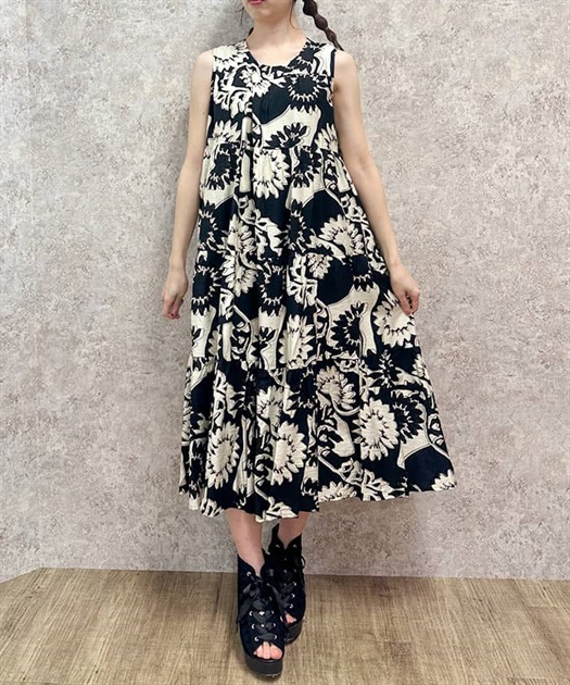 総柄ティアードワンピース | purple label | axes femme online shop 総柄ティアードワンピース | purple label | axes femme online shop