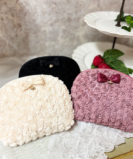 マニーローズ　トラベルポーチ 20240804175049_1_1.jpg