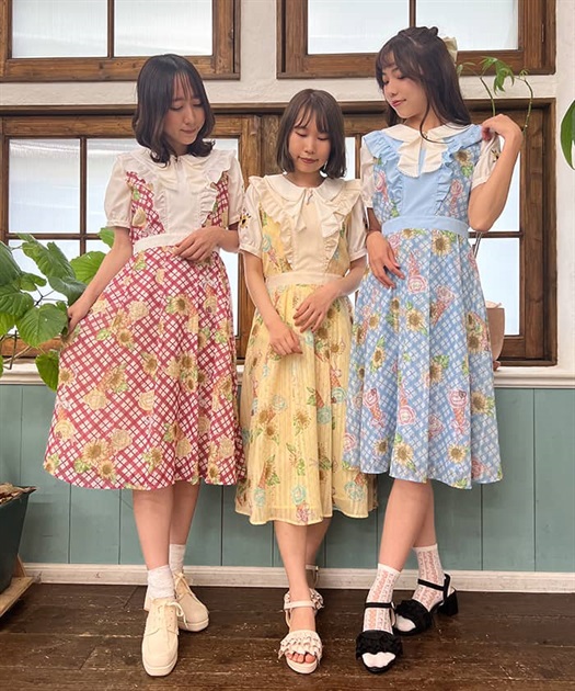 ヒマワリ&アイス サマーワンピース | POETIQUE | axes femme online shop