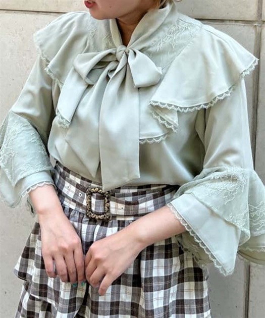 タイ付姫袖風フリルブラウス | outlet | axes femme online shop タイ付姫袖風フリルブラウス | outlet | axes femme online shop