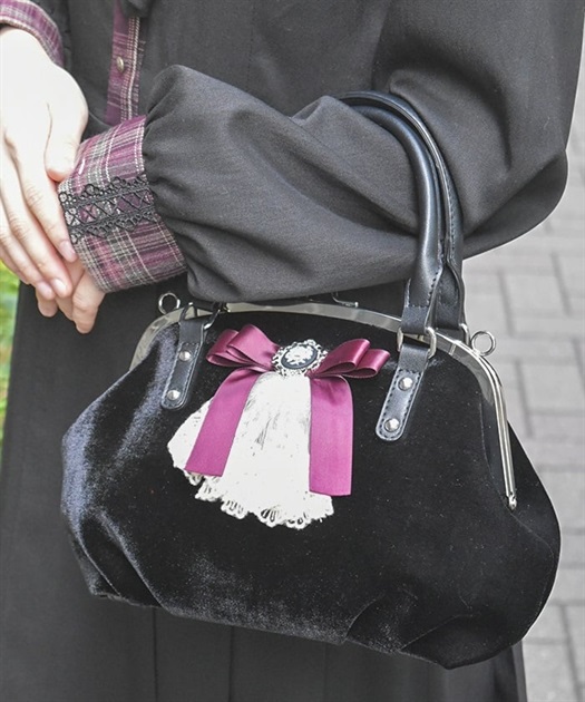 axes キャミ 楽天市場】カップ付き蝶々レースキャミ axes femme アクシーズファム