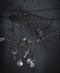 ダークナイトチェーンベルト