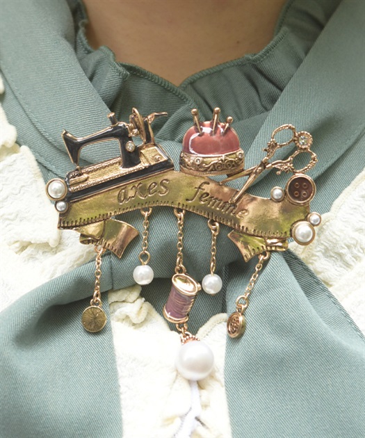 ソーイングモチーフブローチ【WEB先行販売】