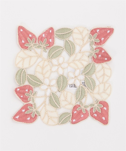 【終了】いちご刺繍コースター(生成り-Ｍ)