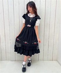 ストロベリー刺繍ワンピース(黒-M)