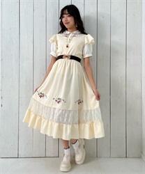 ストロベリー刺繍ワンピース | レディース服・レディース