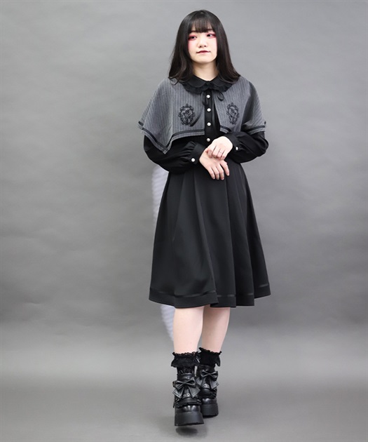 フレーム刺繍ケープワンピース【予約】 | NIBBLE POISON | axes femme