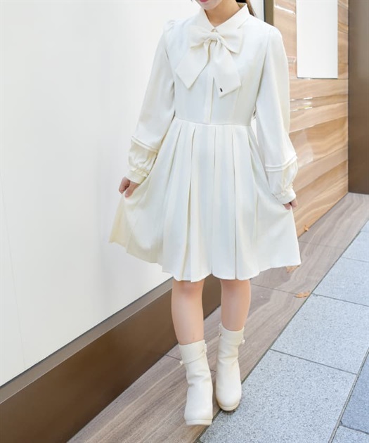 リボン付きプリーツミニワンピース | axes femme | axes femme リボン付きプリーツミニワンピース | axes femme | axes femme