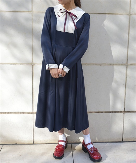ストロベリー刺繍ワンピース【期間限定価格】 | axes femme ストロベリー刺繍ワンピース【期間限定価格】 | axes femme