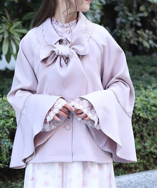 レース使いベルスリーブコート