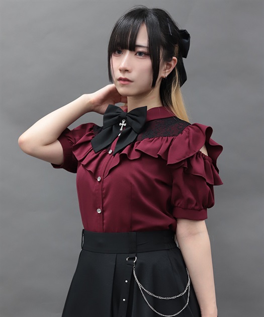 チャームリボン肩あき半袖ブラウス