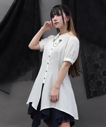 襟金具ロング半袖ブラウス(白-M)