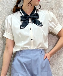 刺繍リボンブローチ付ブラウス | outlet | axes femme online shop