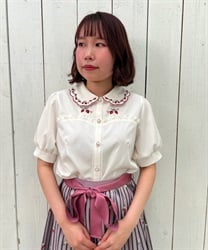 ストロベリー刺繍ブラウス | レディース服・レディース ストロベリー刺繍ブラウス | レディース服・レディース