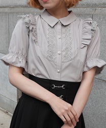 レース使いフリルブラウス