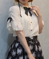 リボンブローチ付き姫袖風ブラウス【予約】(生成り-M)