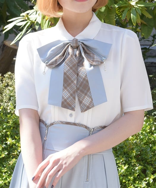 カトラリージップリボンブラウス