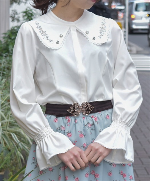 ローズ刺繍ビッグカラーブラウス | レディース服・レディース ローズ刺繍ビッグカラーブラウス | レディース服・レディース