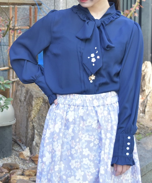 サクラ刺繍リボンブラウス | レディース服・レディース サクラ刺繍リボンブラウス | レディース服・レディース