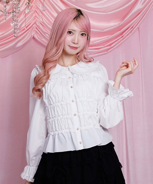 シャーリングフリル丸襟ブラウス