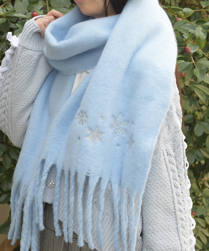 雪の結晶刺繍ストール