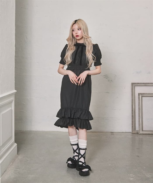 ボウタイフリルワンピース【10%OFF対象商品】 | FICKLE BEBE ボウタイフリルワンピース【10%OFF対象商品】 | FICKLE BEBE