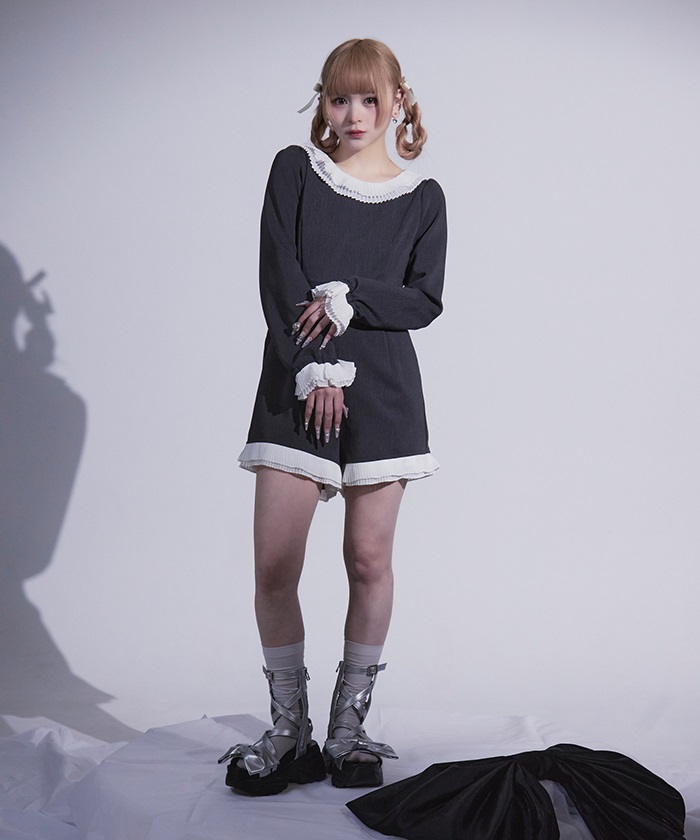 フリルカラーロンパース | 大人衣料 | axes femme 公式オンライン