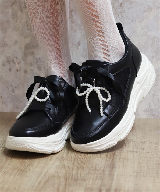 チャーム付レーススニーカー【予約】 | axes femme online shop