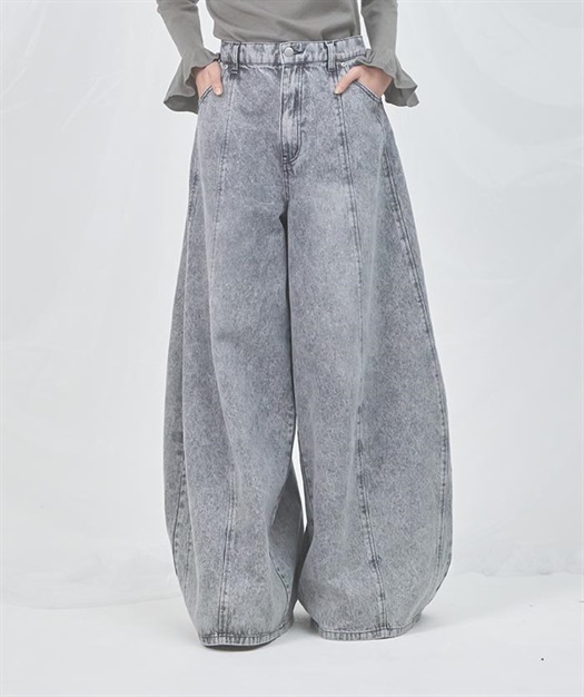 ボリュームワイドデニムパンツ