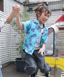 キッズブルーベリー柄シャツ(ブルー-110cm)