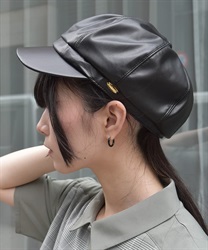 プレート付き合皮キャスケット【期間限定価格】(黒-F)