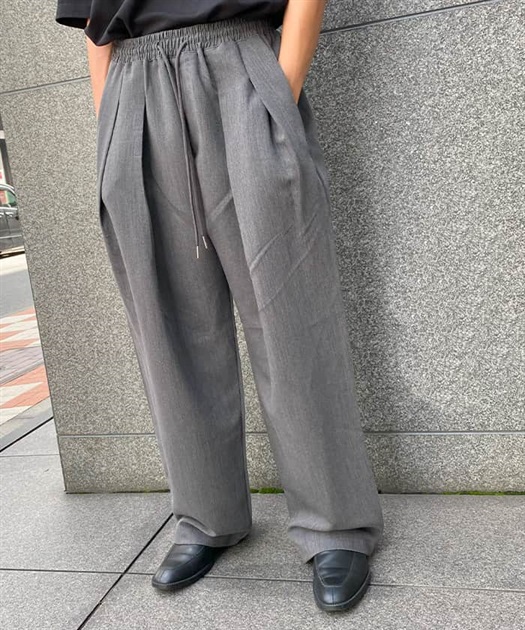 リラックスストレートパンツ