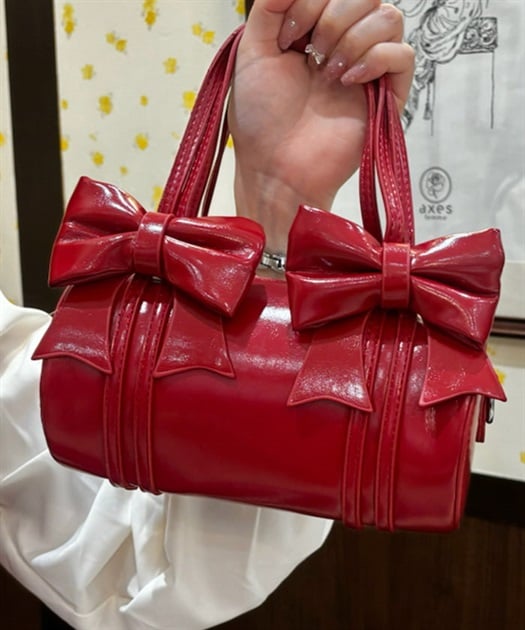 ビッグリボンボストンバッグ