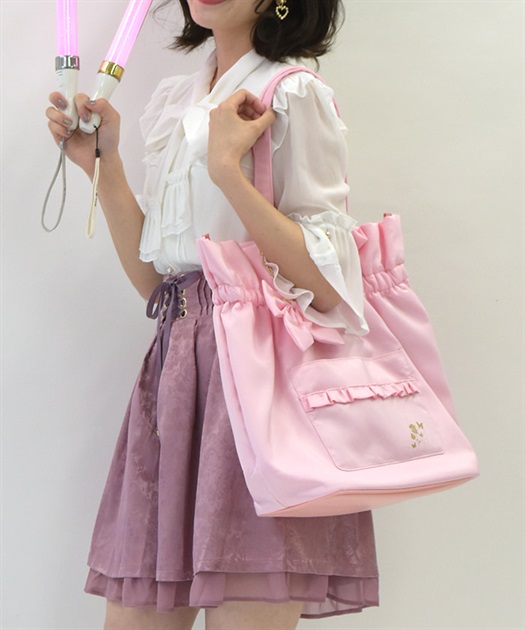 【新品・未着用】sono バックフリルマシュマロコート／ピンク AZONE INTERNATIONAL::えっくす☆きゅーと::商品詳細
