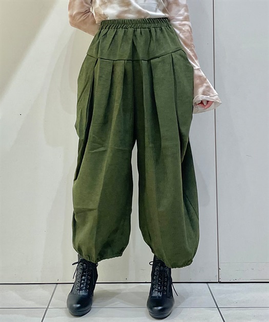 変型タックパンツ