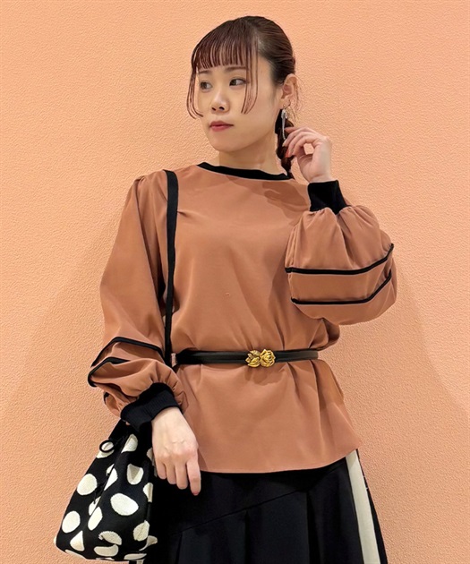 配色パイピングデザインプルオーバー