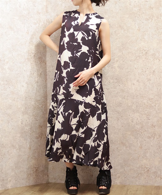 スキッパー大判柄フレアワンピース | purple label | axes femme スキッパー大判柄フレアワンピース | purple label | axes femme