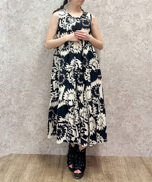 総柄ティアードワンピース | purple label | axes femme online shop 総柄ティアードワンピース | purple label | axes femme online shop