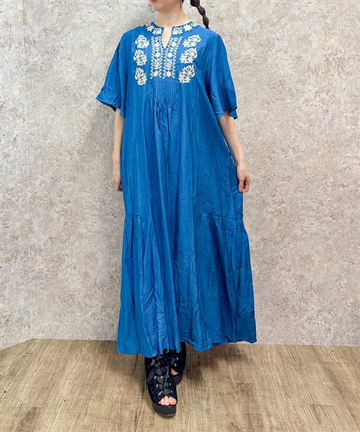 刺繍スキッパーマキシワンピース | purple label | axes femme 刺繍スキッパーマキシワンピース | purple label | axes femme
