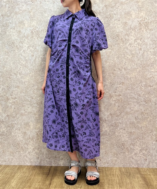花柄シャーリングシャツワンピース