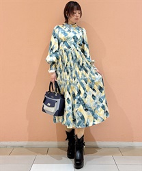 プリーツ切替総柄ワンピース【期間限定価格】(ブルー-F)