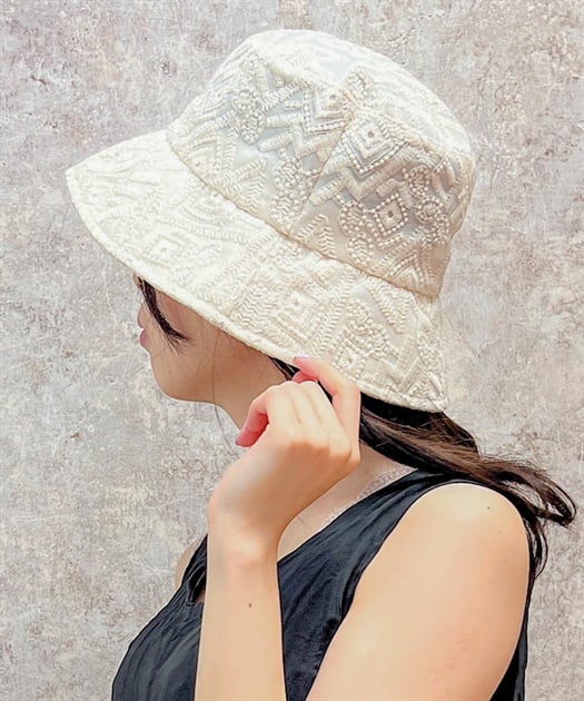 オーガンジー刺繍バケット帽子