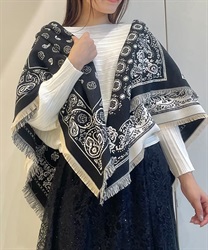 バンダナ柄ビッグ起毛ストール | purple label | axes femme バンダナ柄ビッグ起毛ストール | purple label | axes femme