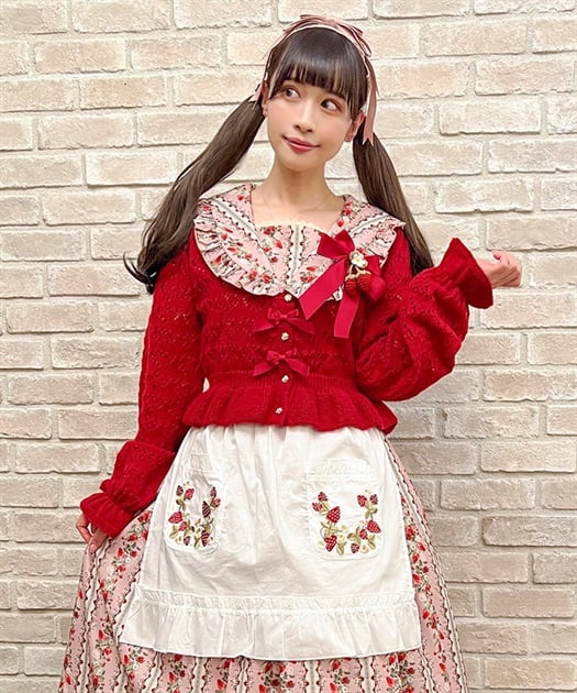 苺刺繍ハーフエプロン | kawaii | axes femme online shop 苺刺繍ハーフエプロン | kawaii | axes femme online shop