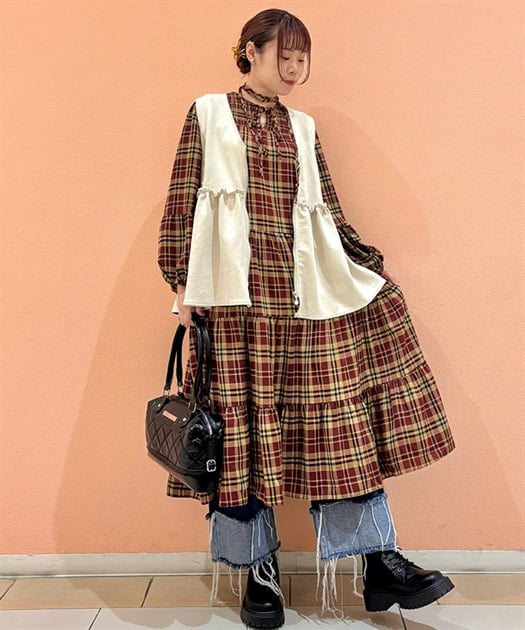 チェック柄シャーリングワンピース