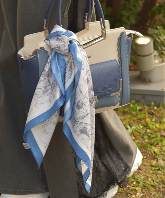 マップ柄大判スカーフ