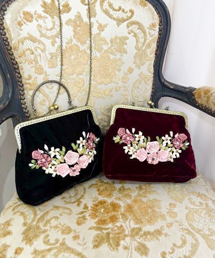 リボンローズ刺繍ポシェット | ROSE ROUGE| axes femme 公式オンライン