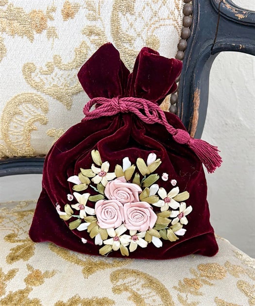 リボンブーケ刺繍巾着【予約】